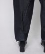 画像8: KURO 3D HEM CROSSED PANTS (8)