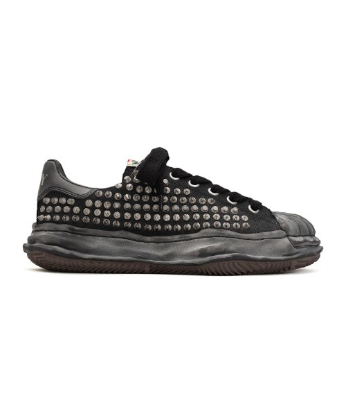 画像1: maison MIHARA YASUHIRO "BLAKEY" OG Sole Studded Canvas Low-top Sneaker (1)