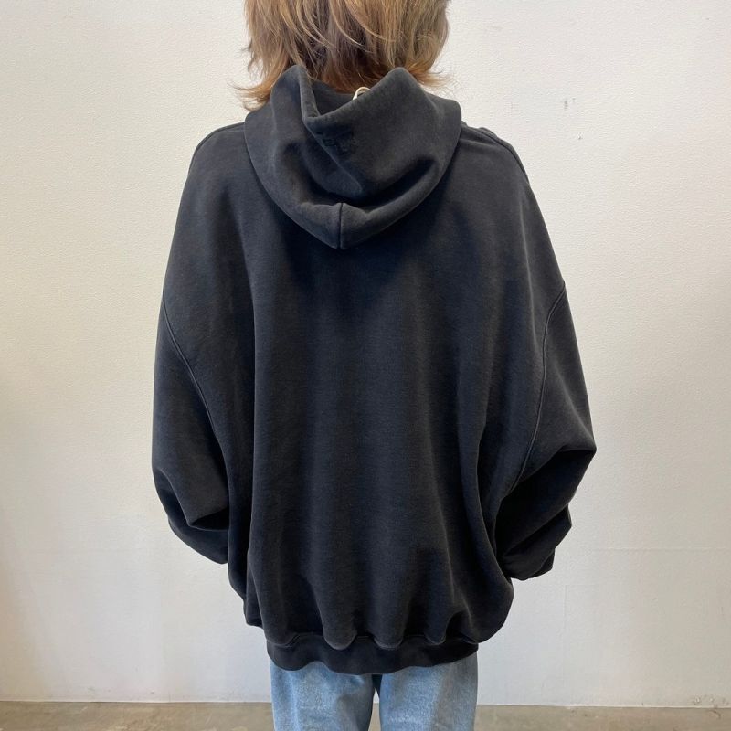 VETEMENTS （ヴェトモン） 正規取扱店公式通販 即日発送！１〜３日以内